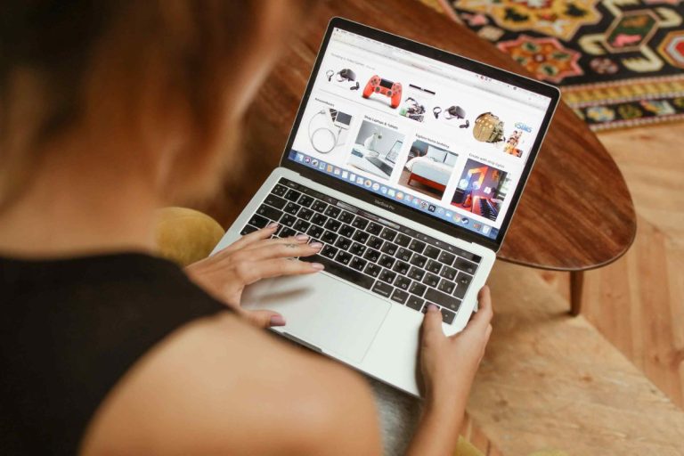 Acheter malin : choisir des meubles en ligne sans se ruiner